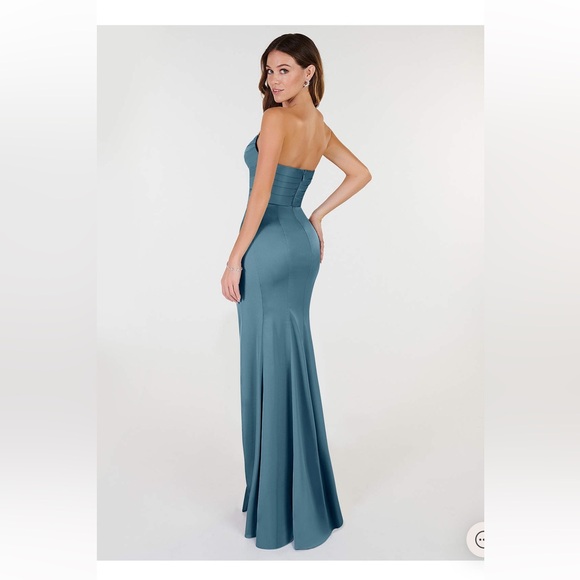 AZAZIE YOLA STRETCH SATIN DRESS: Bermuda size 4 - Picture 2 of 7